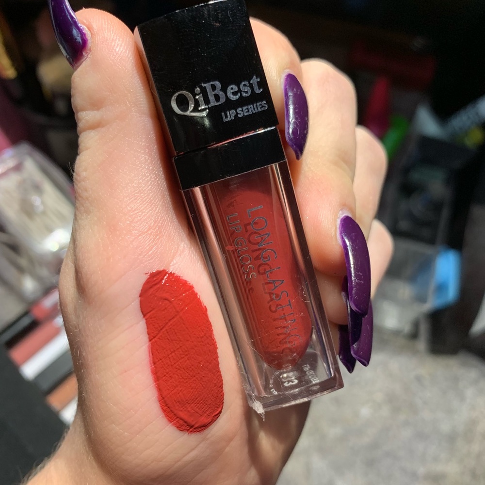 lip gloss